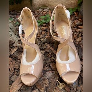 Thalia Sodi Patent Nude Glam Women’s Shoes